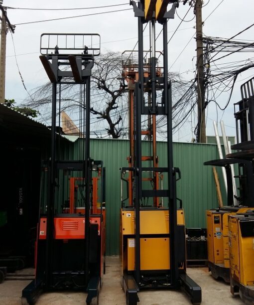 Xe Nâng Điện Đứng Lái Komatsu FB15RL-12-88332