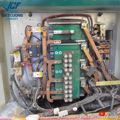 Sửa xe komatsu ở bến cát