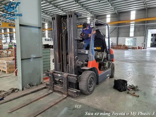 Sửa xe Toyota ở Mỹ Phước 3