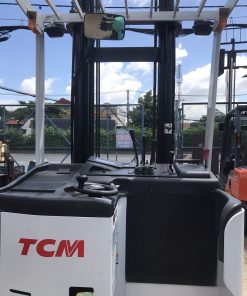 TCM REACH TRUCK