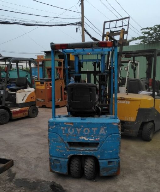 Toyota 3 banh 7FB15