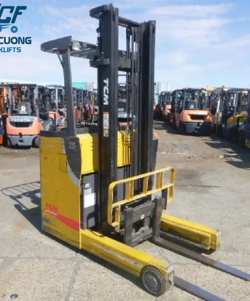 Xe nâng điện TCM