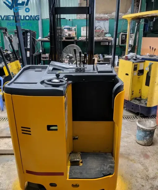 Xe nâng điện TCM