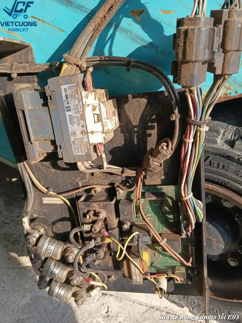 Board sạc xe Sumitomo