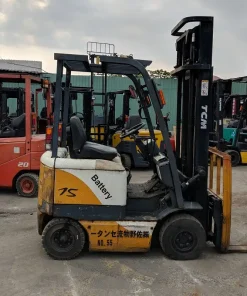 Xe nâng điện TCM