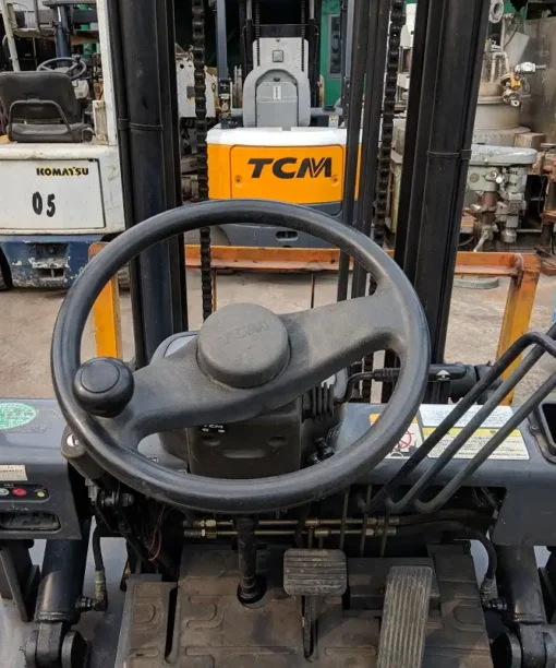 Xe nâng điện TCM