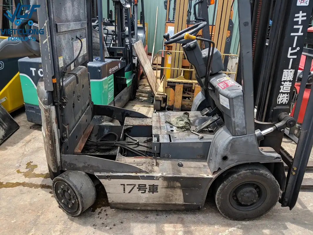 Xe nâng điện TCM