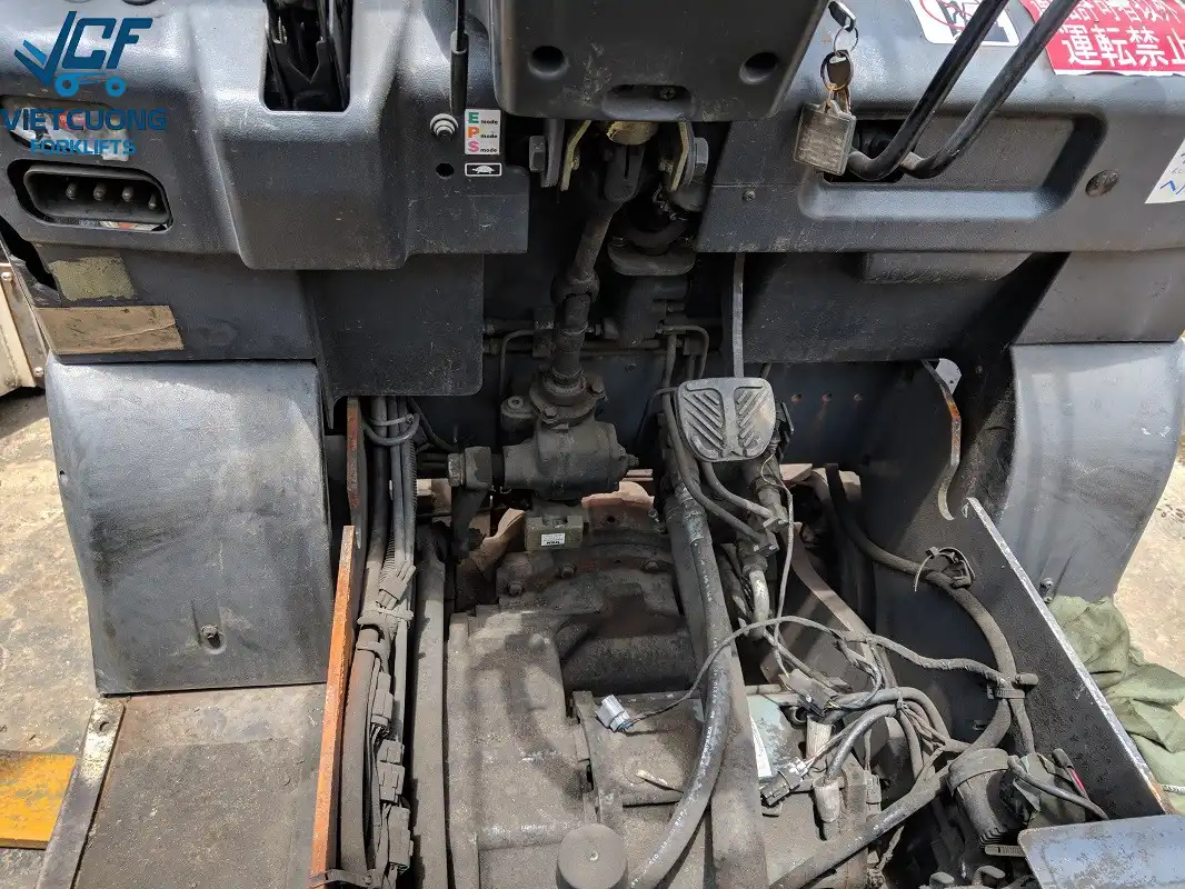 Xe nâng điện TCM