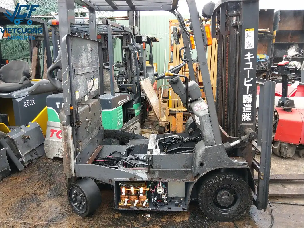 Xe nâng điện TCM