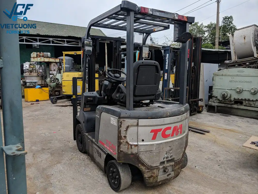 Xe nâng điện TCM