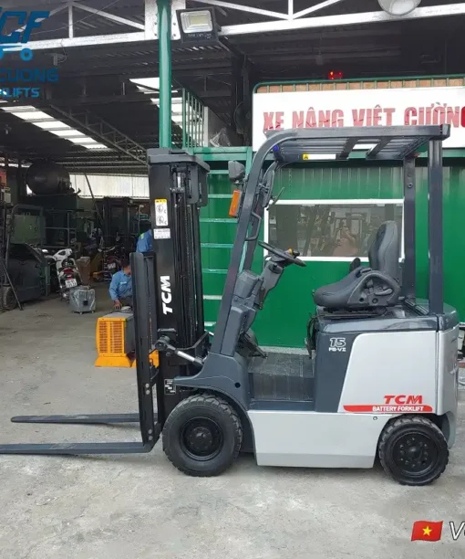 Xe nâng điện TCM