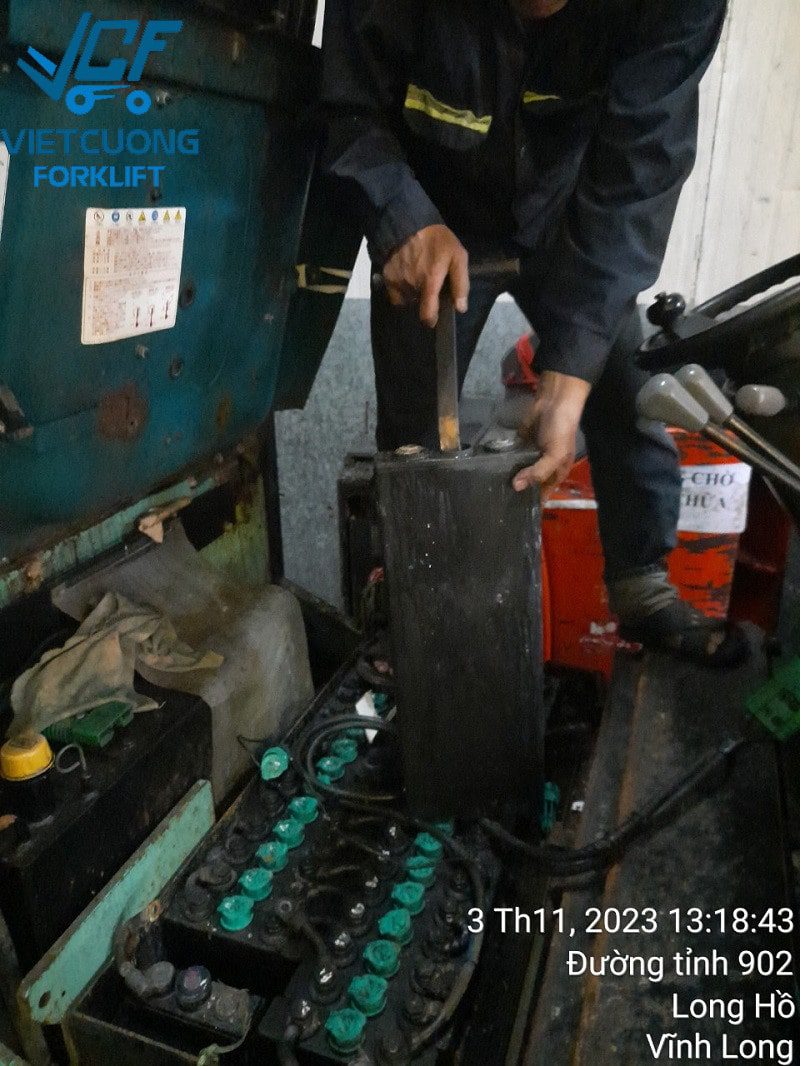 Sửa chữa xe nâng Vĩnh Long