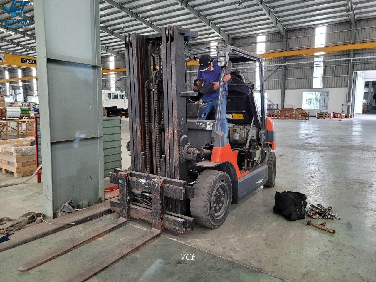 Sửa xe nâng điện tai Mỹ Phước