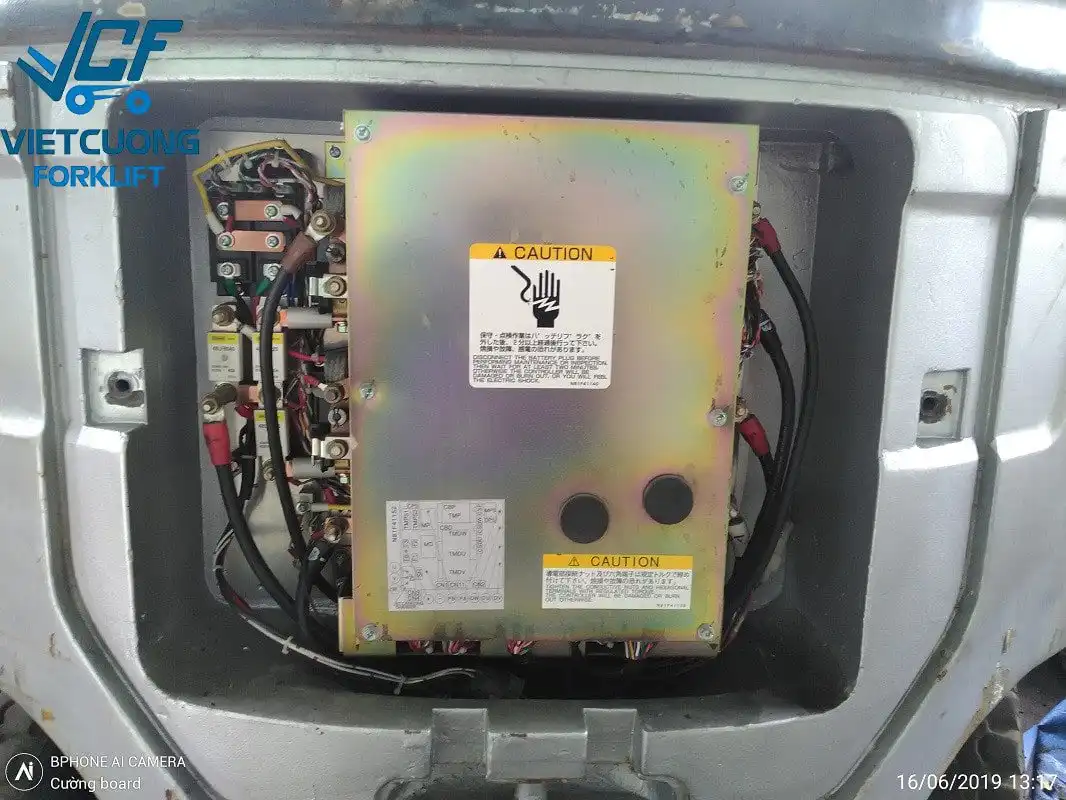 Sửa xe nâng điện TCM