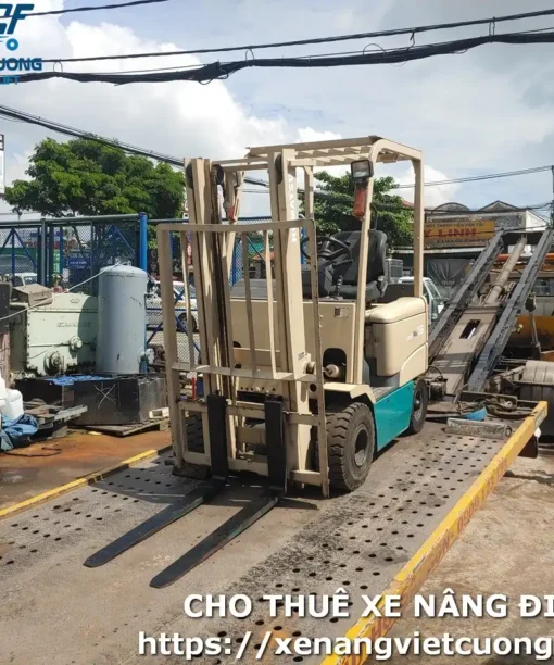 Thuê Xe Nâng Komatsu FB15-11