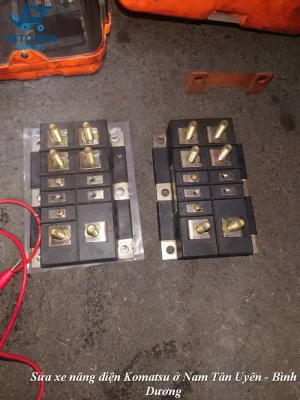 Sửa xe nâng Komatsu error E-12
